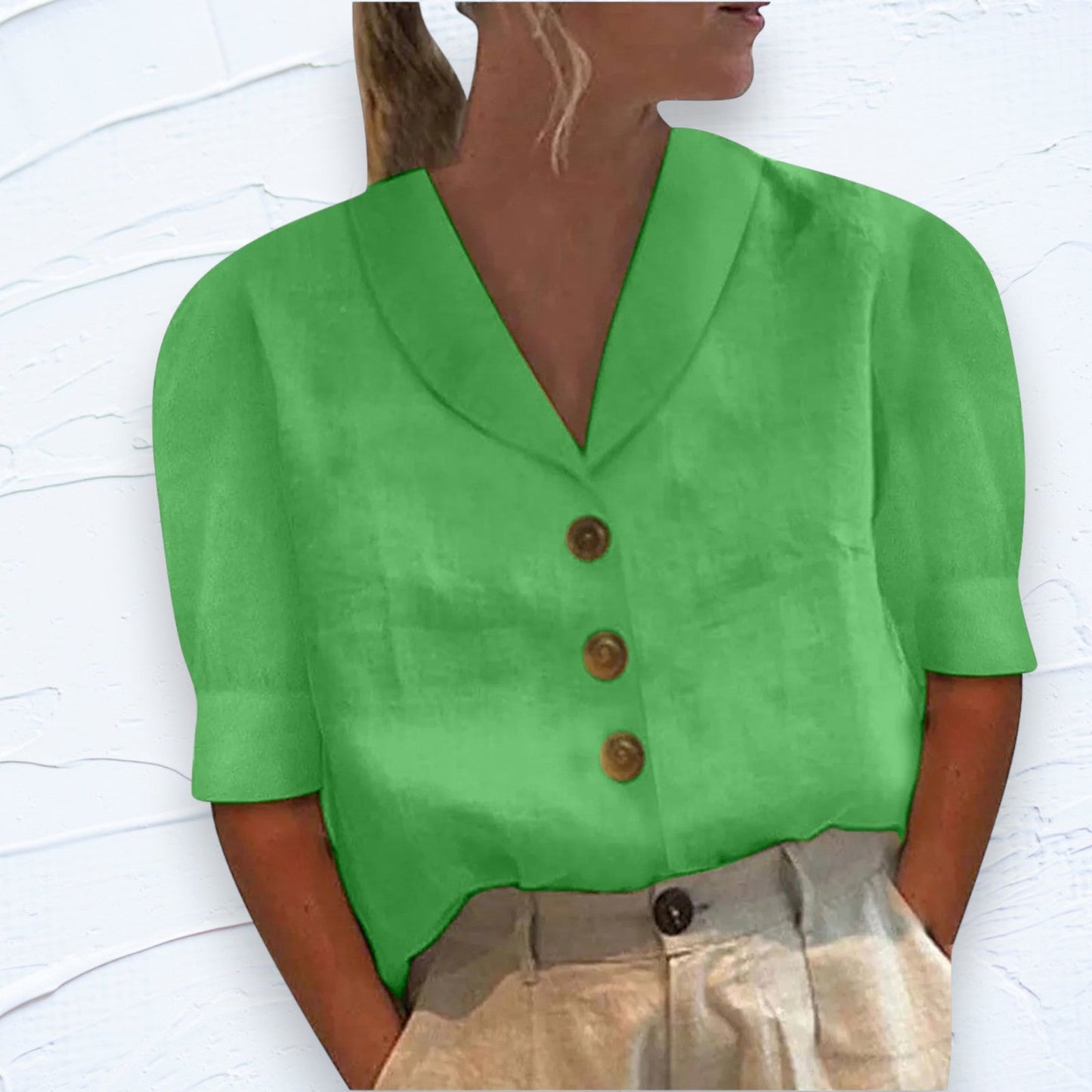 Lily - Top with collar and buttons